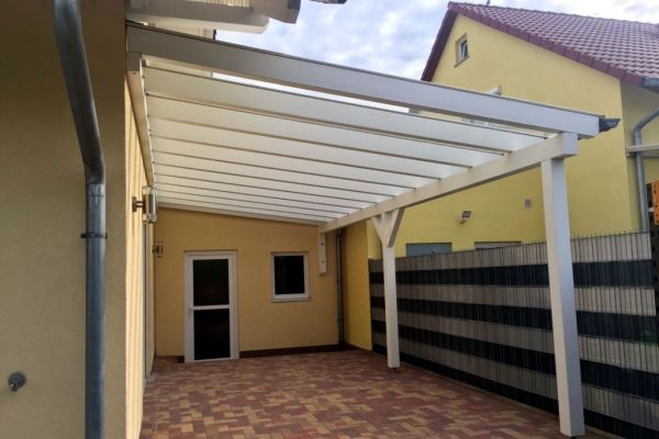 carport7F50B164-1BEC-BEE1-3010-DB3F143CD75D.jpg